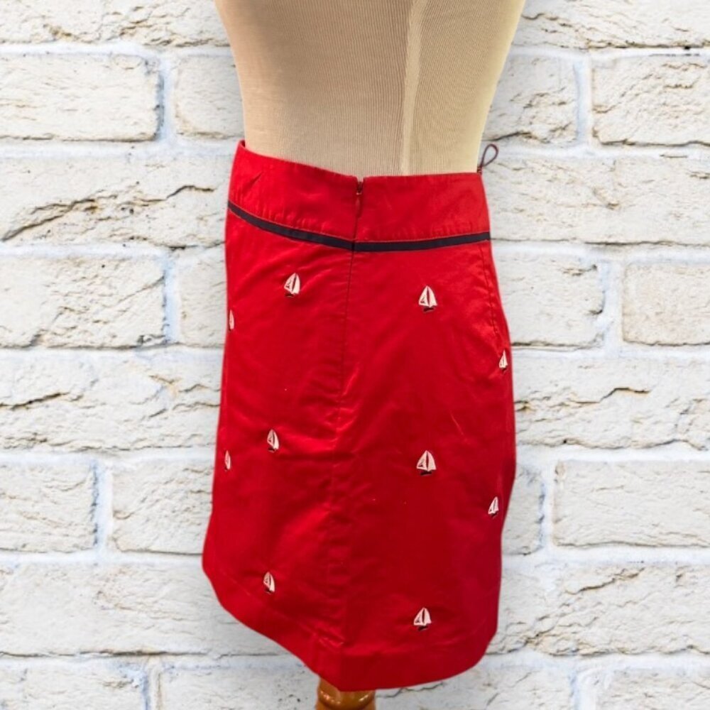 Vineyard Vines Red Sailboat Skirt - Size 4 - Picture 2 of 4